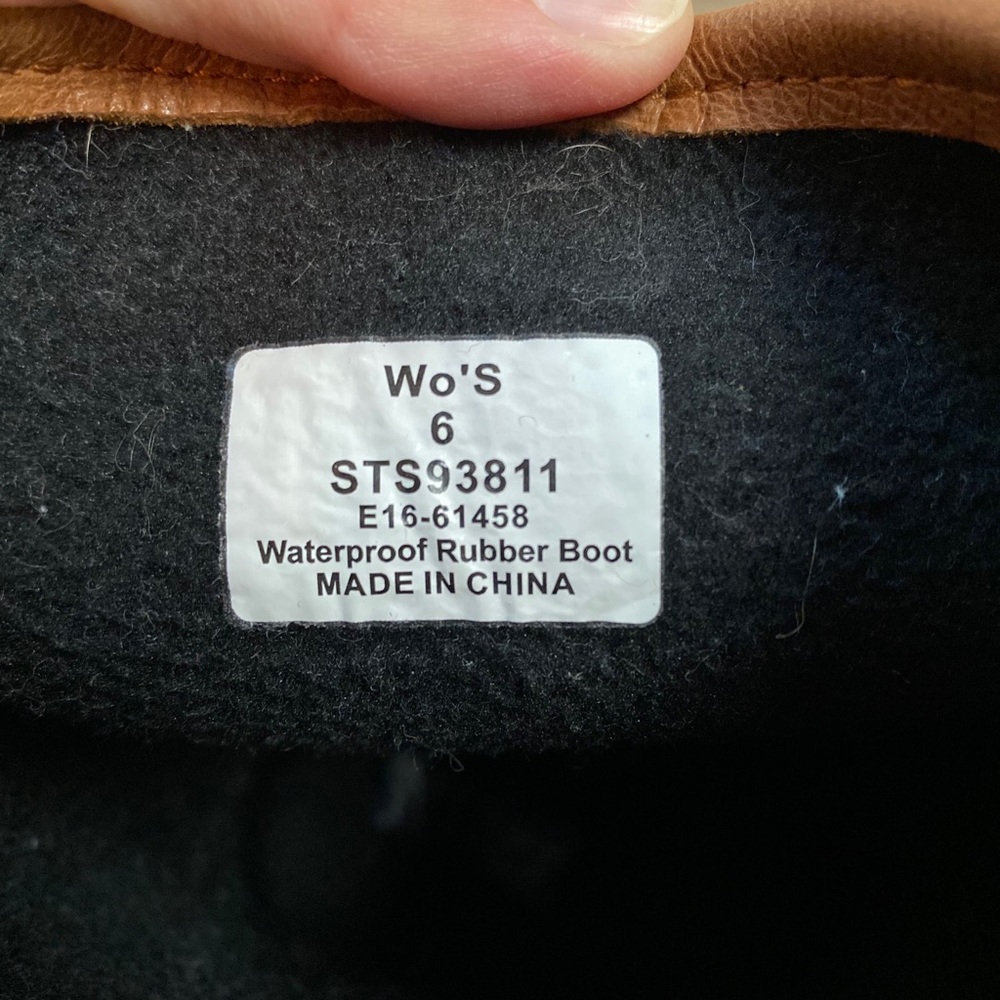 Sperry Rainboots - Picture 5 of 6